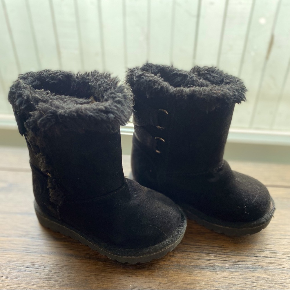 Toddler Airwalk Black Fluffy Boots